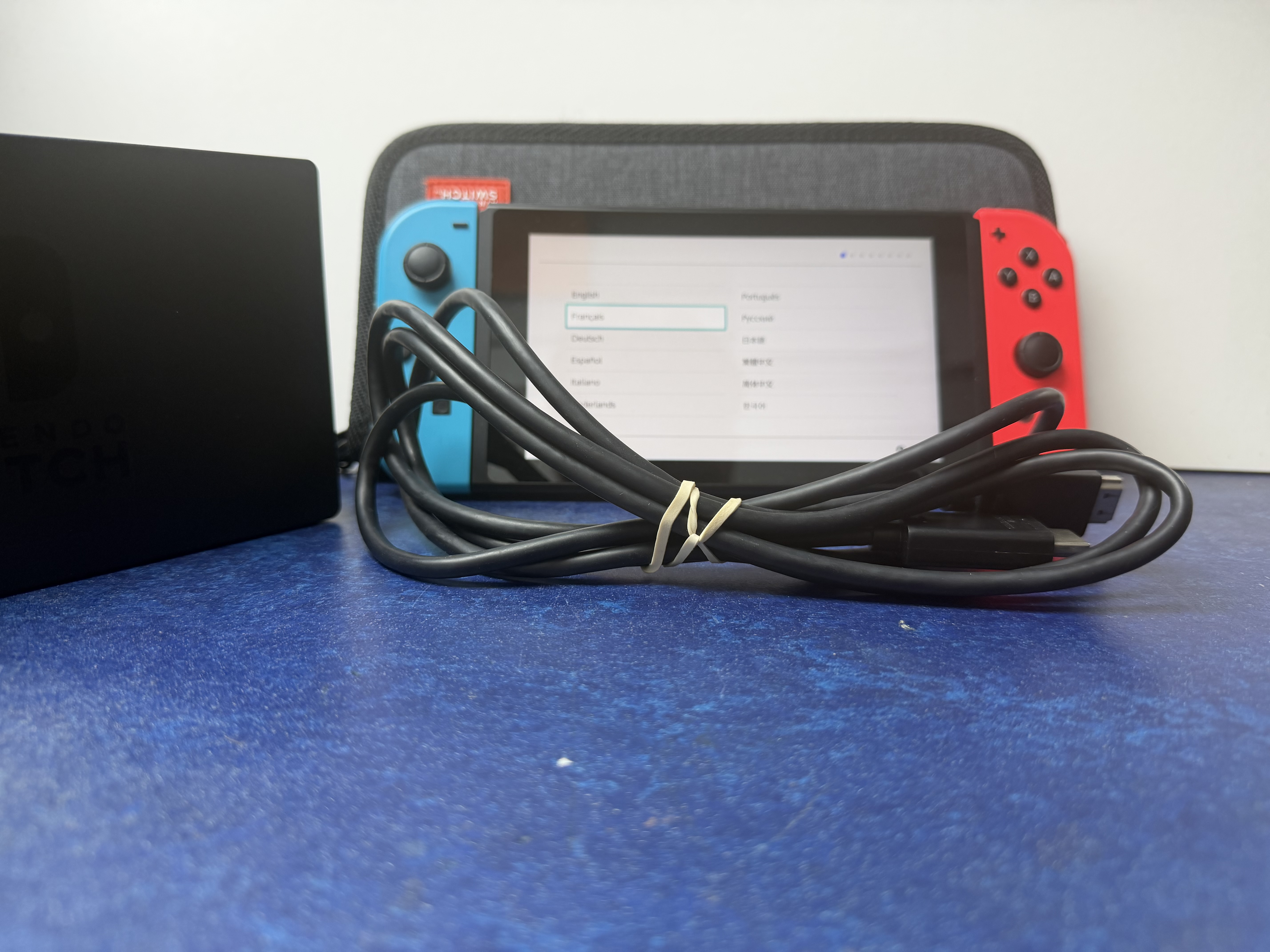 Pre-owned Nintendo Nintendo Switch 1st generation - Own4Less